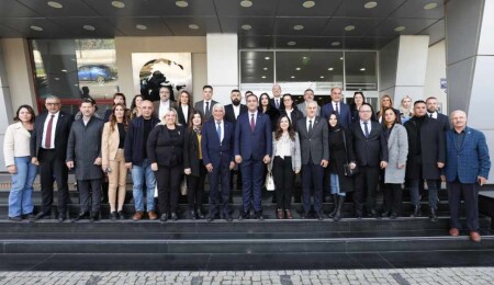 Belediyeler Birliği heyeti, İzmir’de yerel yönetimler arasında iş birliği geliştirdi