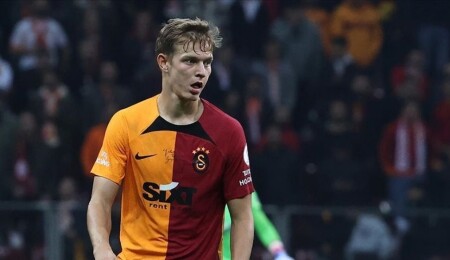 Galatasaray, Danimarkalı futbolcu Mathias Ross'u Sparta Prag'a kiraladı