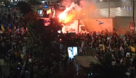 İsrail'de Netanyahu protestosu!