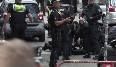 Polonya-Hollanda maçı öncesi gerginlik: Alman polisi bir kişiyi vurdu