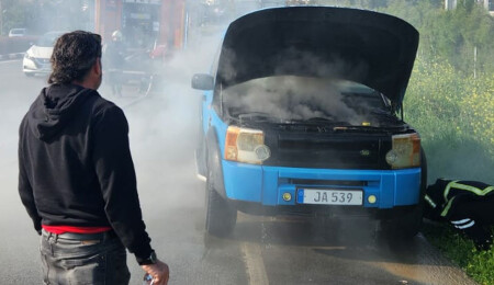 Boğazköy’de seyir halindeki bir araç yandı