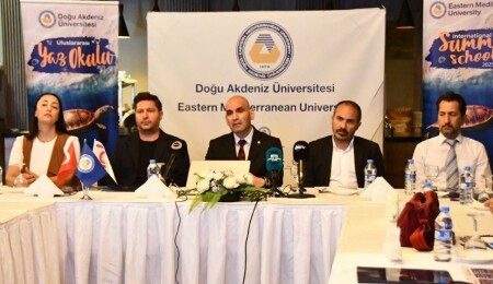 DAÜ, Uluslararası Yaz Okulu kapsamında basın toplantısı düzenledi