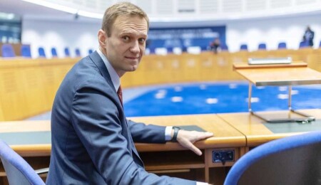 Rus muhalif lider Alexei Navalny tutuklu bulunduğu cezaevinde hayatını kaybetti