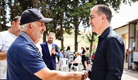 UBP'nin Milletvekili adayı Ali Başman, ziyaretlerine İskele'deki köylerle devam etti