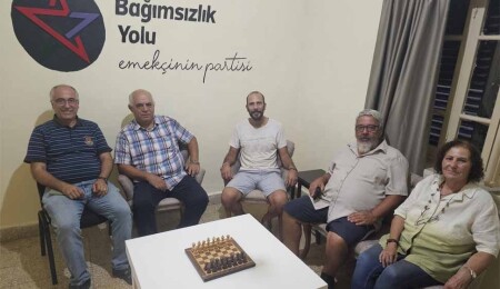 Bağımsızlık Yolu ve Kıbrıs Sosyalist Partisi üyeleri, işçilerin yaşadığı sıkıntıları görüştü