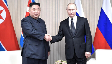 Putin in Hanoi After Inking North Korea Defense Pact
