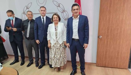 Dursun Oğuz, bakanlık personeli ile bayramlaştı