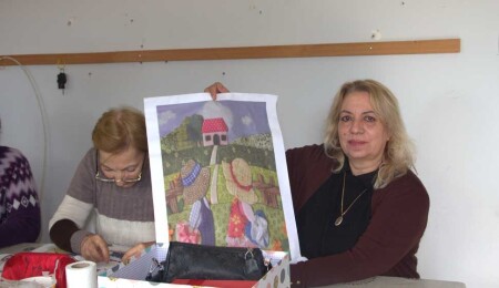 Bülent Bebek, Beyarmudu Köy Kadın Kursu'nu ziyaret etti