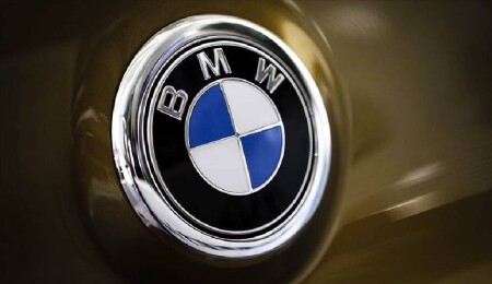 BMW satışına elektrikli araç ivmesi