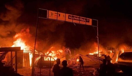 İsrail'in Refah'ta Filistinlilerin kampını bombaladı, 40 kişi öldü!