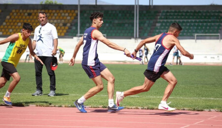 Kurtuluş Lisesi'nden çifte şampiyonluk