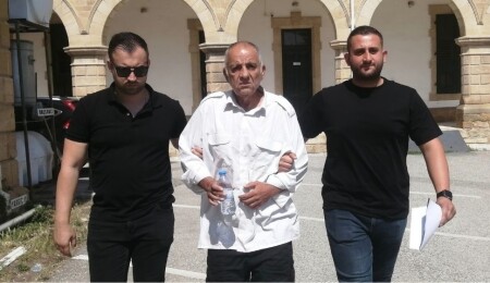 Güney Kıbrıs'ta çaldığı bisikleti Kuzey Kıbrıs'ta cep telefonuyla takas etmekle itham edilen zanlı tutuklandı