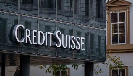 Credit Suisse hisseleri yüzde 40'a yakın yükseldi