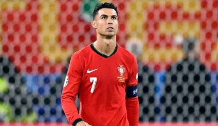 Cristiano Ronaldo, futbol tarihinde 900 gol atan ilk futbolcu oldu
