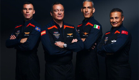 Türkiye'nin ilk uzay yolcusu Alper Gezeravcı uzay aracı eğitimini tamamladı