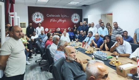 Demokrat Parti'den Lefkoşa’da “Birlik” mesajı