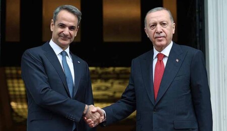 Erdoğan-Miçotakis görüşmesi başladı