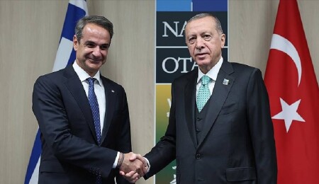 Greece Signs Good Neighbourly Accord with Turkey