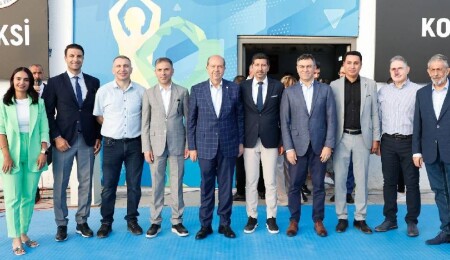 Ersin Tatar, Akçay Mehmet Erge Spor Kompleksi KOOPBANK Birkan Uzun Cimnastik Salonu’nun açılış törenine katıldı
