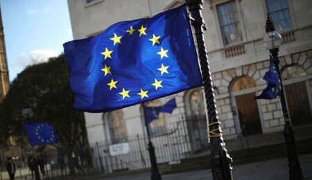 Euro Bölgesi'nin Rusya'dan petrol ithalatı giderek azalıyor