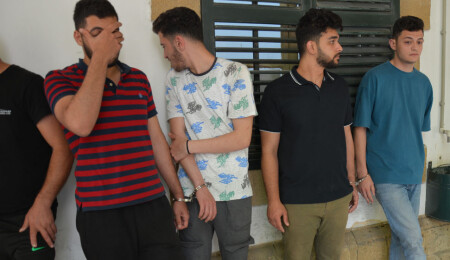 Müşteri olarak gittikleri marketten 65 bin TL değerinde hırsızlık yapan zanlılar tutuklandı!
