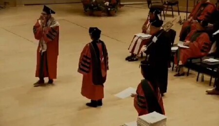 ABD'deki Cornell Üniversitesi, mezuniyet töreni videosunda Filistinli öğrenciyi sansürledi