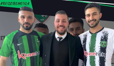 Küçük Kaymaklı'da Ümitcan ve Mert imzaladı