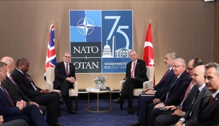 Türkiye Cumhurbaşkanı Erdoğan, İngiltere Başbakanı Starmer ile görüştü