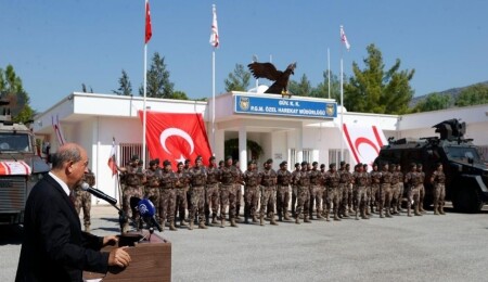 Cumhurbaşkanı Ersin Tatar, Polis Özel Harekatı Müdürlüğü'nü ziyaret etti