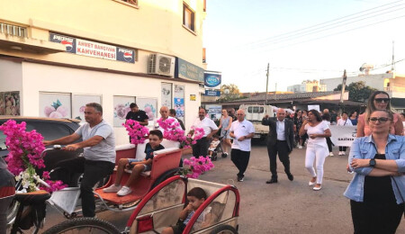 Gaziveren Muhtarlığı, Güz Kültür ve Sanat Festivali’nin gelirini çocuklara bağışladı