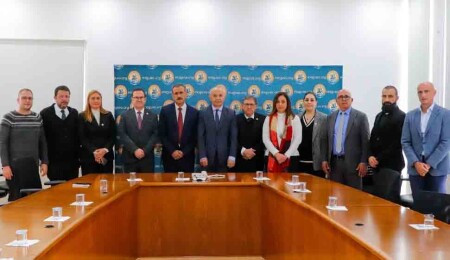 Kıbrıs Türk Ticaret Odası, Gazimağusa Belediye Başkanı Uluçay’ı ziyaret etti
