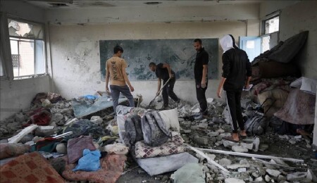 İsrail'in Gazze'ye saldırılarında en az 15 Filistinli hayatını kaybetti