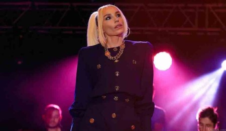 Ev hapsindeki Gülşen bugünkü konserine çıkamayacak