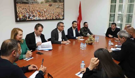Tufan Erhürman, El-Sen Yönetim Kurulu üyelerini kabul etti