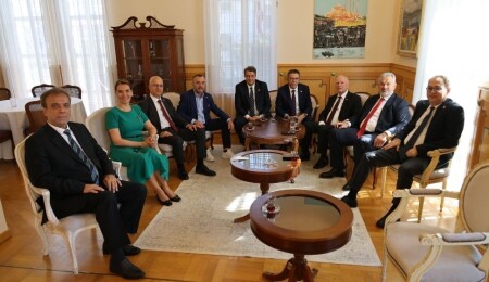 Meclis Başkanı Zorlu Töre’den Macaristan’da temaslar