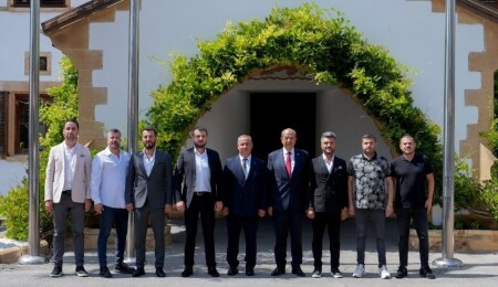 Cumhurbaşkanı Ersin Tatar, Bolu Mengen Belediye Başkanı Vural Tural’ı kabul etti