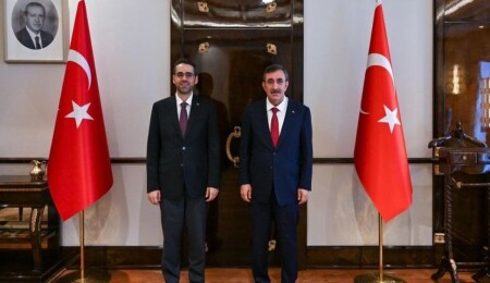 Cevdet Yılmaz, Türkiye'nin yeni Lefkoşa Büyükelçisi Yasin Ekrem Serim'i kabul etti