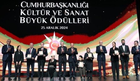 Türkiye Cumhurbaşkanlığı Kültür Sanat Büyük Ödülleri Töreni, Cumhurbaşkanı Ersin Tatar’ın da katılımıyla yapıldı
