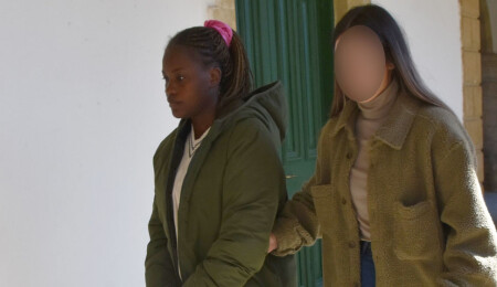 Ülkede 2 bin 590 gündür kaçak yaşayan Ashlee Mabika, cezaevine gönderildi