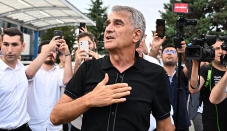 Şenol Güneş imza için Trabzon'da