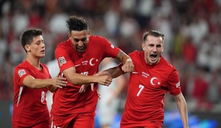 Kerem Aktürkoğlu'ndan şov gecesi