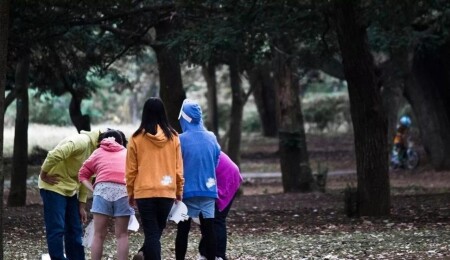 Araştırma: Kız çocukları çeşitli ürünlerdeki kimyasallara maruz kaldıkları için ergenliğe daha erken giriyor