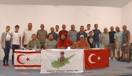 Kıbrıs Türk At Yarışları Derneği yeni yönetimini seçti