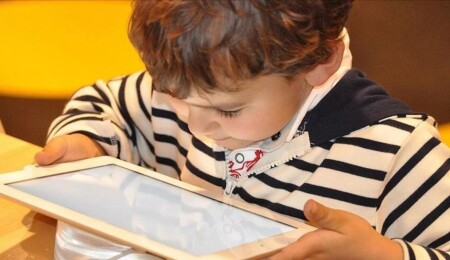Çocukların sosyal medyada "problemli davranışları" 2018-2022'de yüzde 4 artış gösterdi