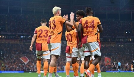 Galatasaray derbiye lider olarak gidiyor