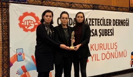 Şampiyon Melekleri Yaşatma Derneği'ne '2024 Yılı Hukuk Ödülü'