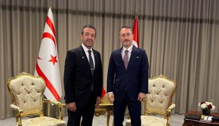 Tahsin Ertuğruloğlu, Fahrettin Altun ile bir araya geldi