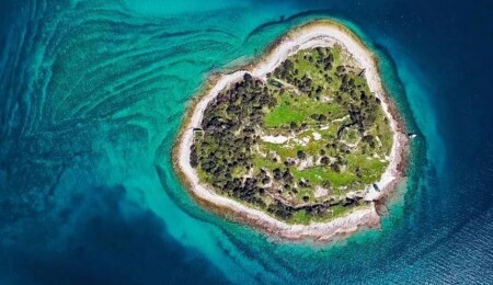 Derin sularda yeni keşif: 60 milyon yıllık mikro kıta bulundu