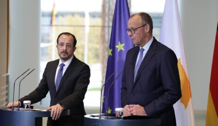 Hristodulidis-Merz zirvesi: Türkiye iki devlet çözümünde ısrar ederse AB’ye yakınlaşamaz!