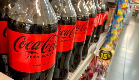 Fransa'da Coca Cola ve Schweppes’te 6 farklı mikroplastik bulundu
